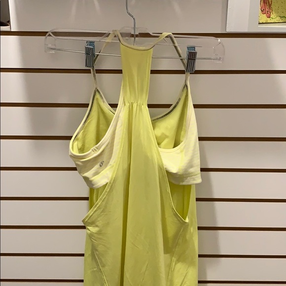 Lululemon Women’s Tank Top with Bra Size 10 - Picture 2 of 3